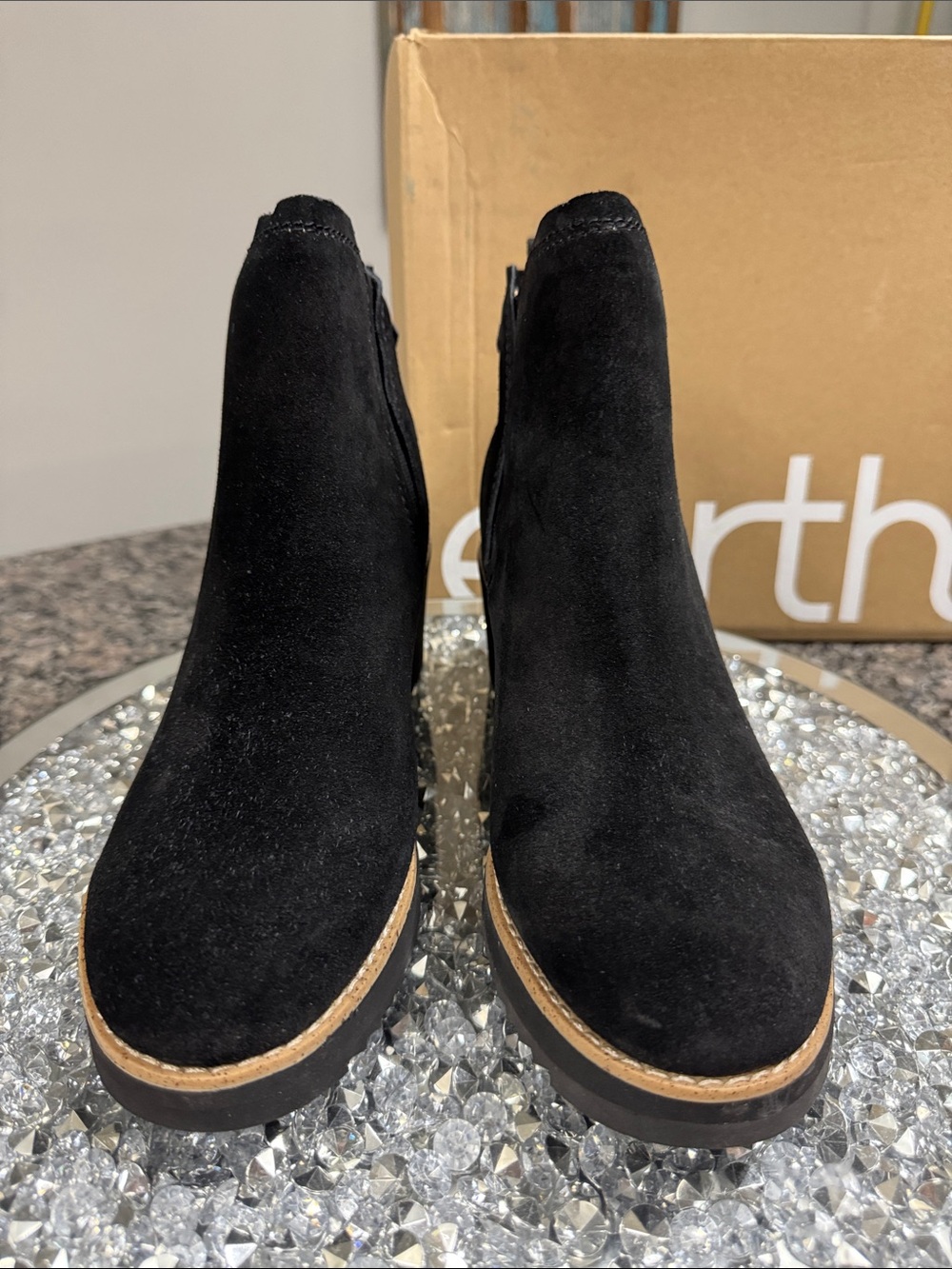 Earth Black Suede boho Wedge Ankle Boot - Women's NEW 9 - Picture 6 of 12